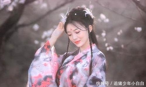 婉约词六首：一缕遐思花满院，回首茫然意阑珊