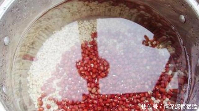 夏天,喝奶茶不如喝它,补血益气祛湿气,隔三岔五吃,身体轻!