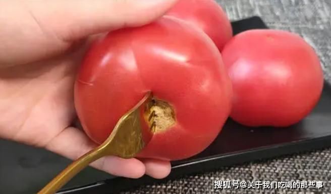 西红柿|给西红柿去皮，别只会用水煮，大厨教2招，快速去皮，好吃又营养