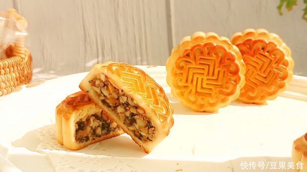 搅拌均匀|广式伍仁月饼(手工馅料制作)