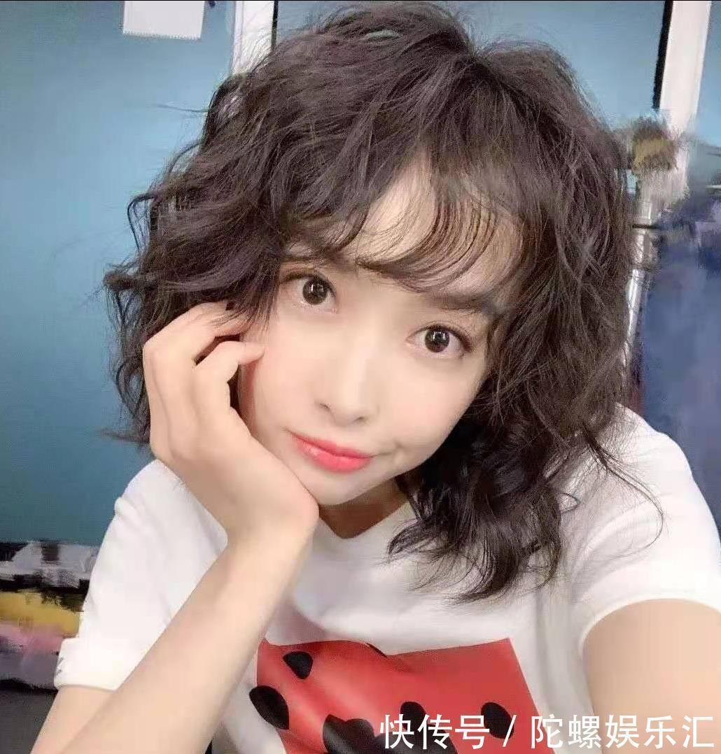 造型品 烫发后每天怎么打理?冷烫湿发造型,热烫干发造型,发型更有型