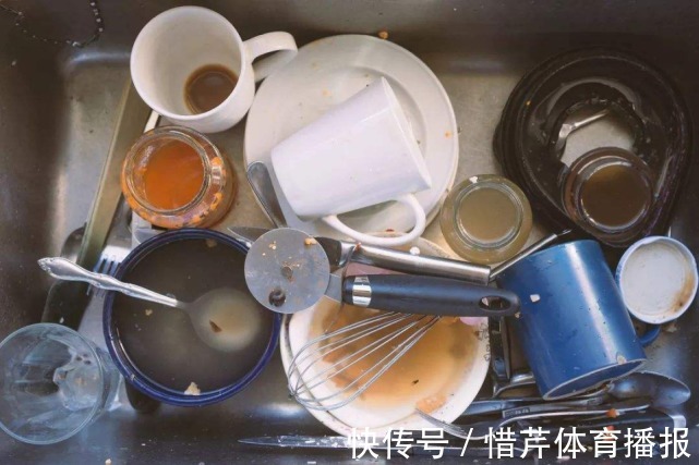 餐具|这样洗碗是在给家人一点点地“喂毒”,多少人是这样被“毒”大的