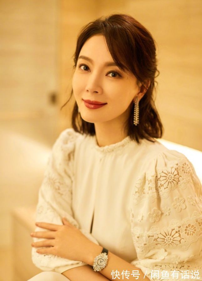 减龄 有了白发别着急染黑发,试试今年流行的5种发色,减龄更显气质