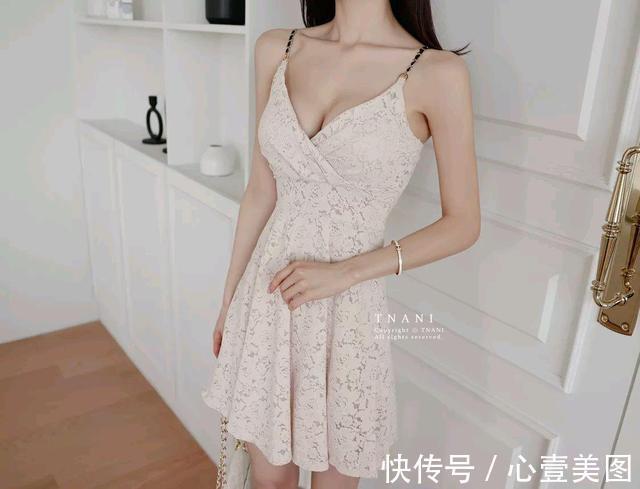 吊裙|女神孙允珠高清时尚搭配：米兰浅棕乖巧精灵小浪漫吊裙
