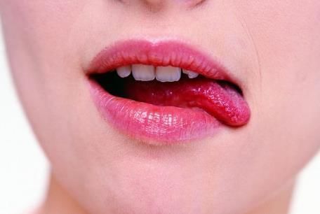 舌头出现这些症状, 当心是健康出大问题了!