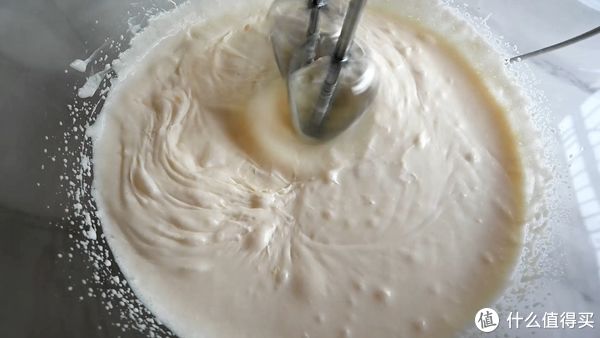 纯手工自制黄油,做法简单详细易操作,做蛋糕、饼干、面包想用就用