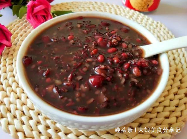 红糖|七款女生喝的养生粥,温补气血,一周七天不重样,由内而外美起来