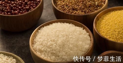 便秘|给便秘的人提个醒：3种食物，越吃肠道越拥堵，劝你尽量少碰