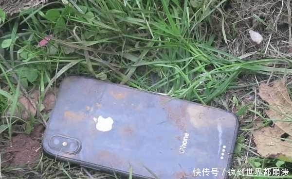 巨型|男子将巨型鞭炮绑在iPhone8手机上面，没想到最后竟是这种结果