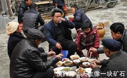 爸爸|45岁二胎爸爸：这辈子最大遗憾，就是没个儿子继续“一脉单传”