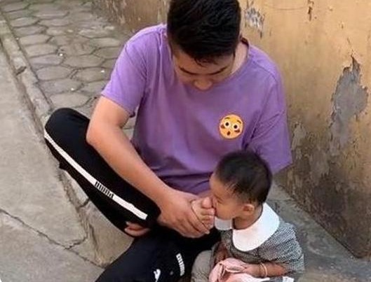 顺一顺|“最强大舅舅团”来了,8个舅舅只有1个外甥女,网友直呼不敢娶