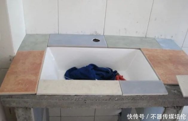 瓷砖|我用水泥做了个洗手池,成本才花几十块,邻居都夸不错