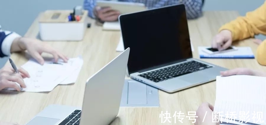zf|差别对待！某房企总部高人一等，放假多一天！