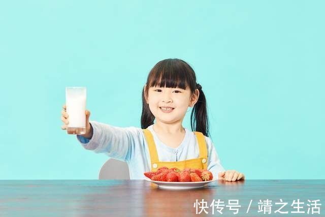 豆制品|龙凤胎男孩天天喝牛奶,女孩天天喝豆浆,六年后身高相差18厘米