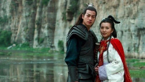 刘备|吕布只杀过两个菜鸟,为何被尊为三国第一?只因这项纪录无人可破