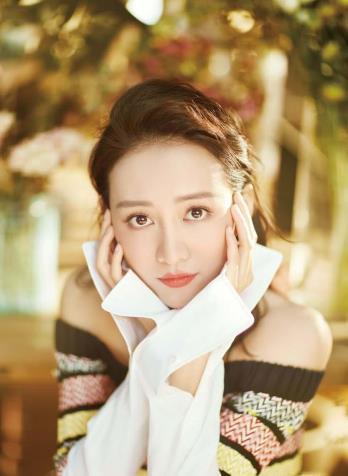 “人间水蜜桃”卸妆变大妈, 当红女艺人化妆堪比“整容”, 厉害!