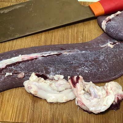 猪横脷|鸡骨草煲猪横脷汤