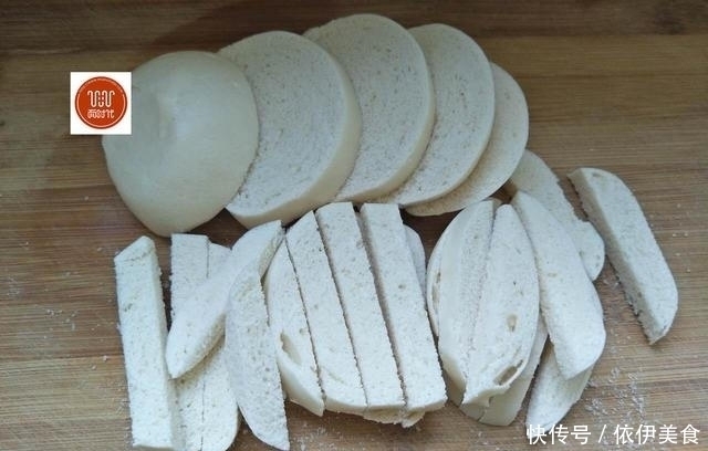 今天教你剩馒头新做法,馒头变零食,大人小孩都喜欢,太好吃了!