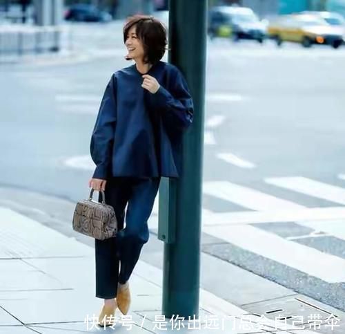 女人味儿 奔四奔五的女人少穿“妈妈装”，5个气质穿搭技巧，建议你收藏