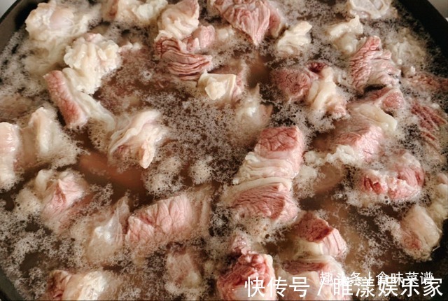 腥味|炖牛肉时,只需加入一勺特殊食材,牛肉软烂鲜香没腥味,百试百灵