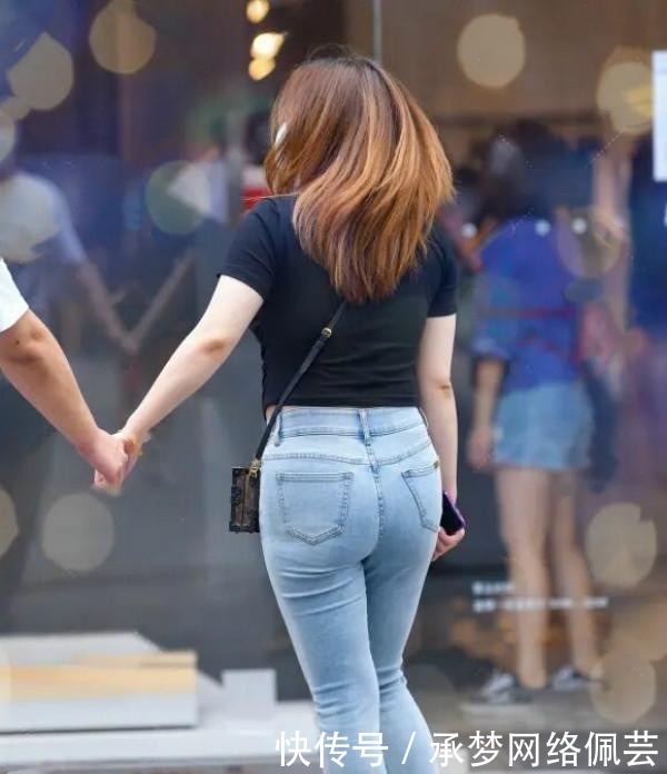 “膀大腰圆”如何穿搭?在细节上要格外讲究,一不小心前功尽弃!