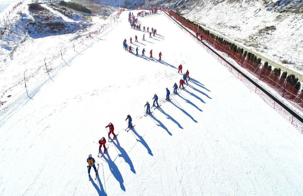 冰雪|内蒙古乌兰察布：激情冰雪 快乐运动