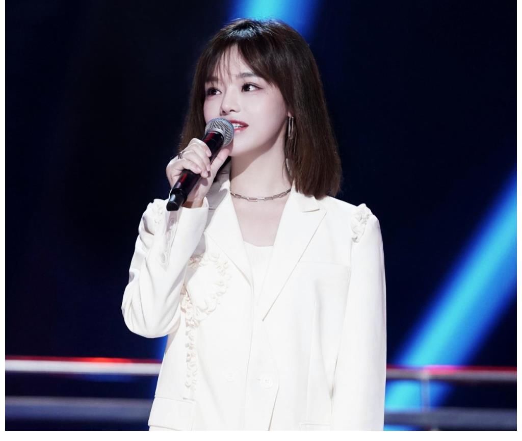 中国好声音|今年好声音8位导师，相比以往4位导师好看在哪里？