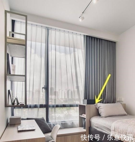 窗户|床头不得已靠窗,一招化解:加一字形20cm宽矮台面,也当床头柜用