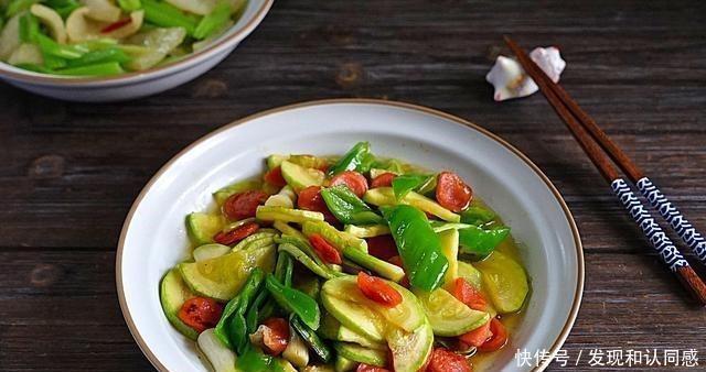 午餐，这几道菜端上桌，来蹭饭的同事，嫌弃没硬菜，不懂吃真可惜