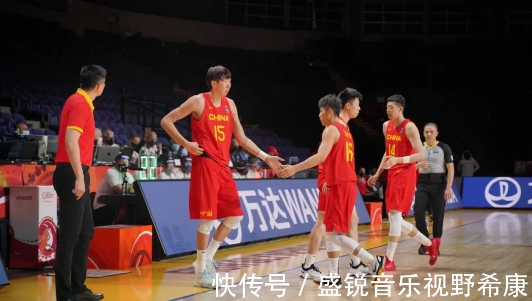 杜锋|中国男篮12人,只有他没上场!身高2米25,杜锋为何没给他机会?
