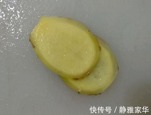 煮大虾时，别往锅中加水了，大厨教我1招，虾肉鲜味足嫩滑不老