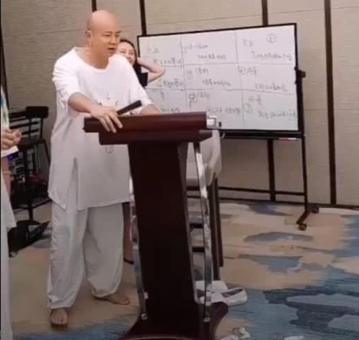 孟非|樂(lè)嘉45歲近照曝光,曾是”非誠(chéng)勿擾“著名主持,如今依舊我行我素