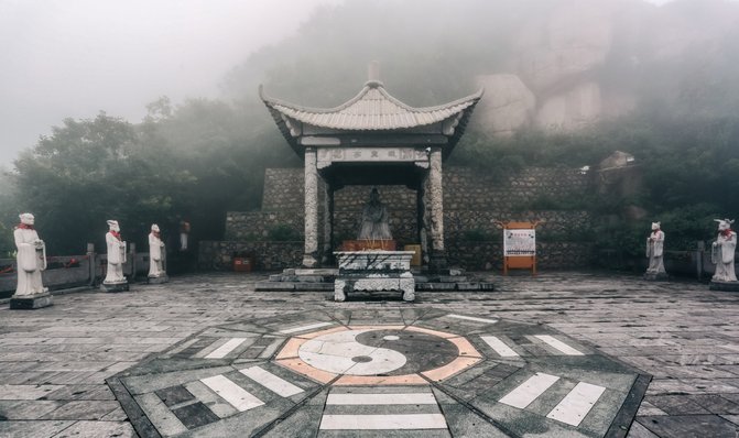 开着房车自驾游：河南南阳老界岭,五朵山,暴瀑峡，宝天曼峡谷漂流