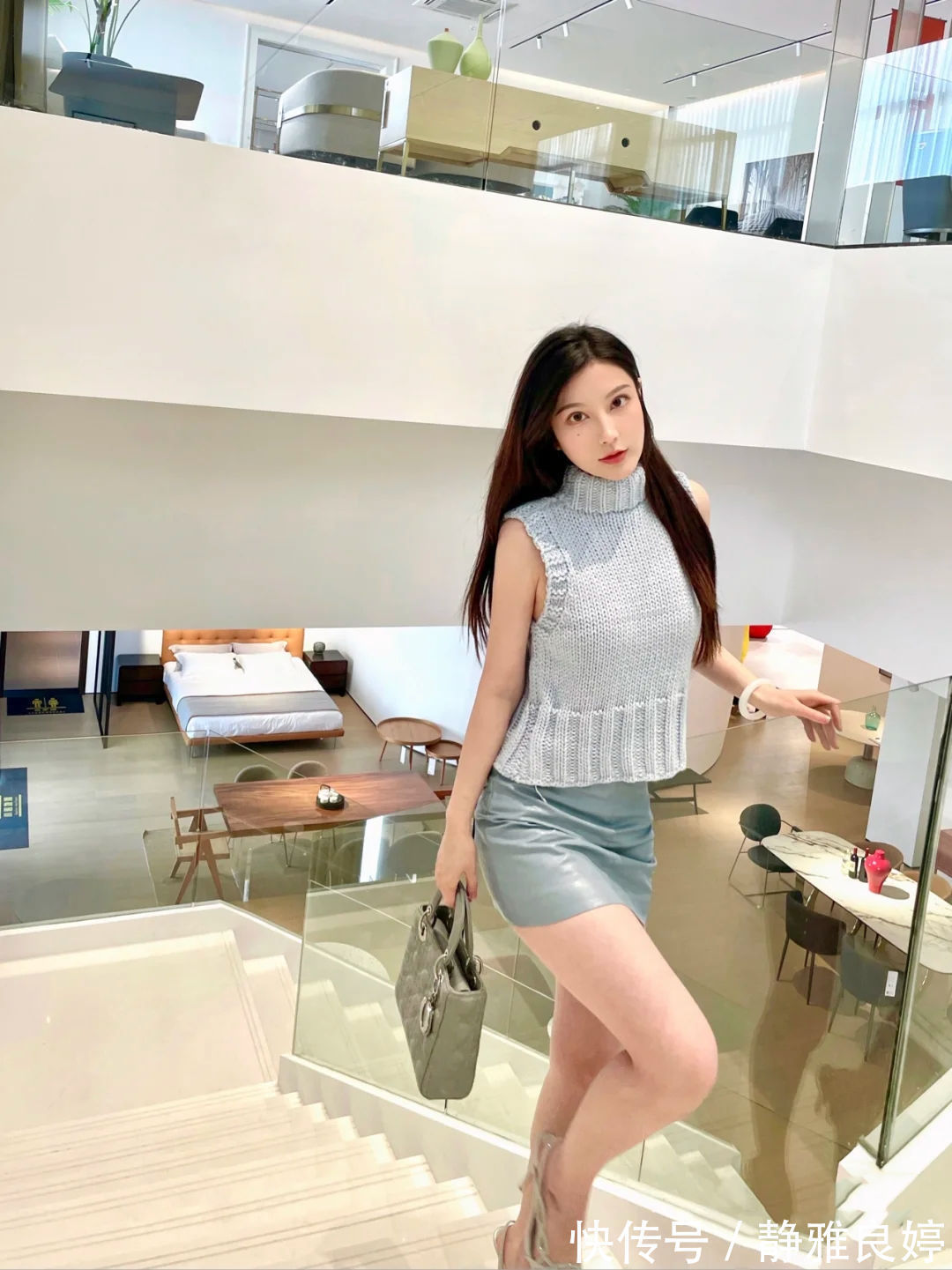 半身裙|包臀裙+无袖针织穿搭,春夏的穿搭,既凉爽又温柔性感