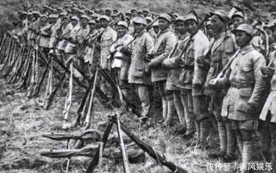 师长|14岁从军,20岁当师长,49岁婚姻破裂的王近山由中将到大校