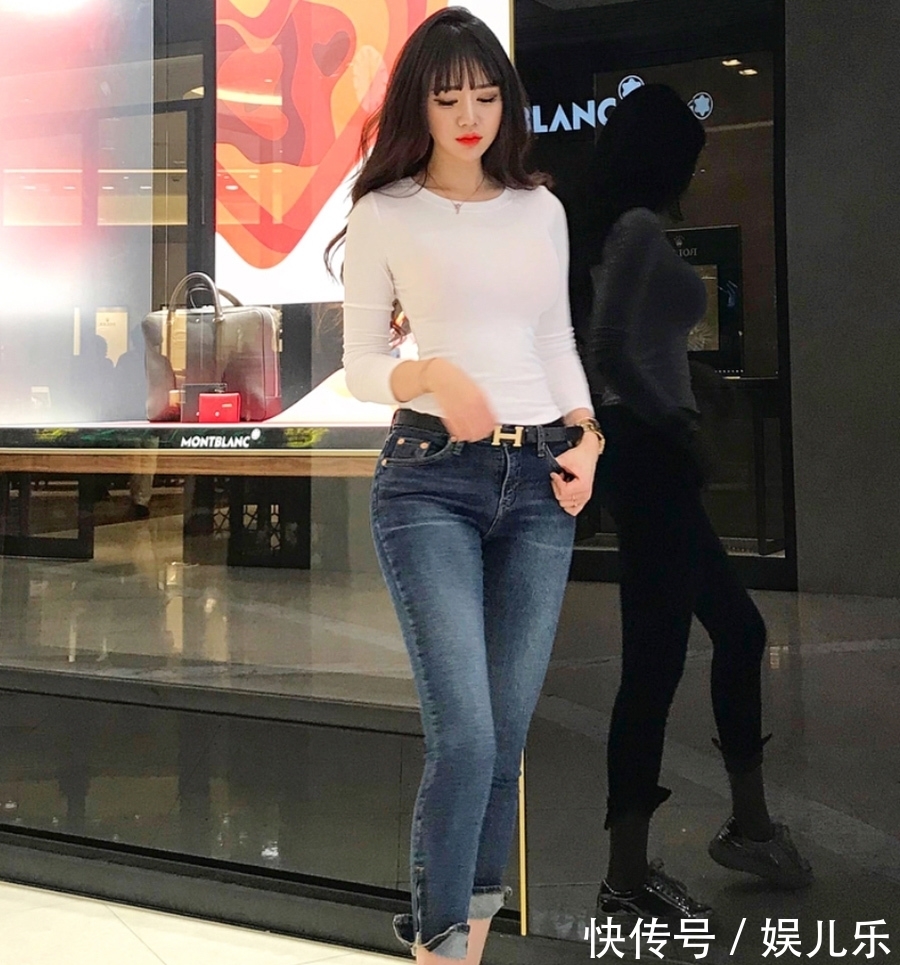鲜艳|一件颜色鲜艳的打底衫，让你的美在寒冷的冬天怒放