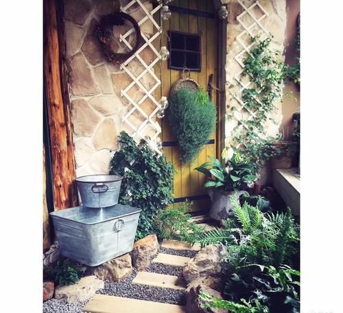 30㎡阳台改造的植物花园，网友直呼：这是我见过最美的阳台花园