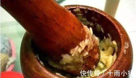 长势|用大蒜养花,长得快不烂根、20年不长虫叶子绿油油!花开长势旺盛