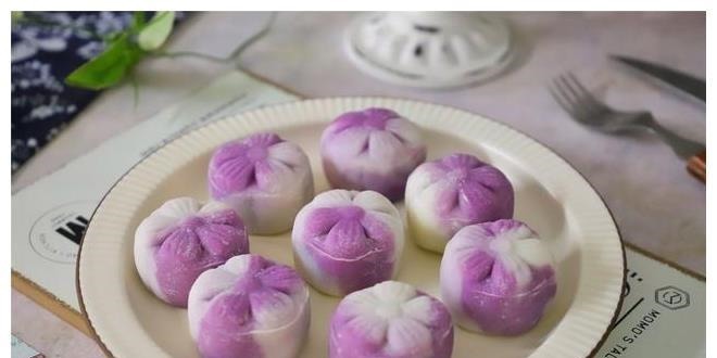 月饼最简单的做法，不用烤箱不用面粉，少油低糖，好吃不胖零失败