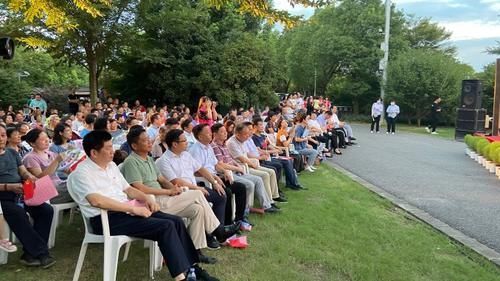 文艺|行走的红色课堂,流动的文明舞台,金山朱泾启动文艺服务基层巡演