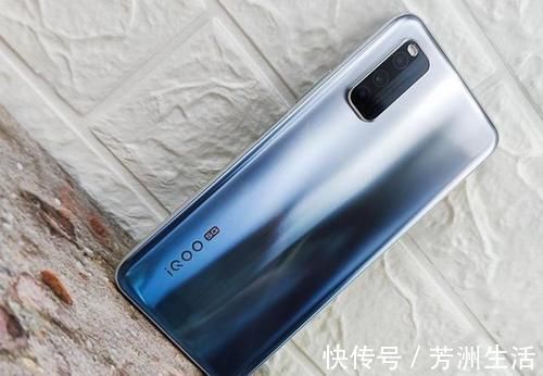 iqoo z1|友商加速退场，53万分+8GB+128GB跌至“退场价”，还有144Hz高刷