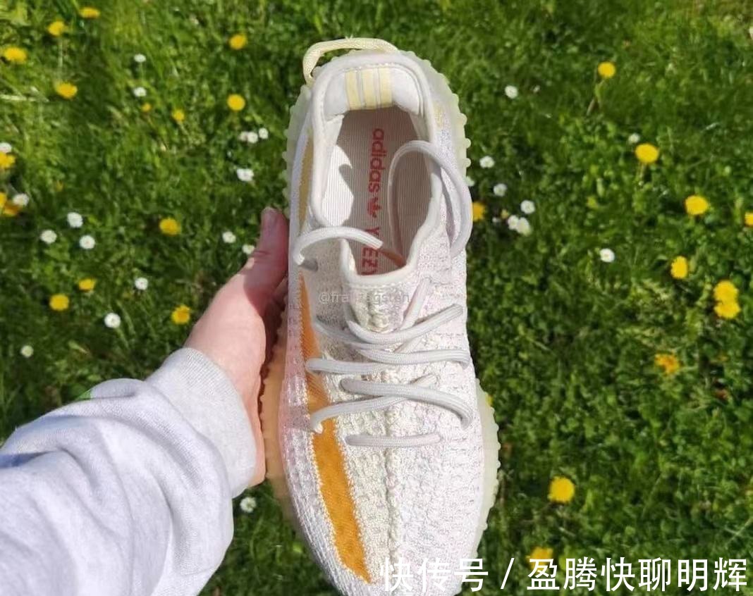 变色 YEEZY 350 定档八月