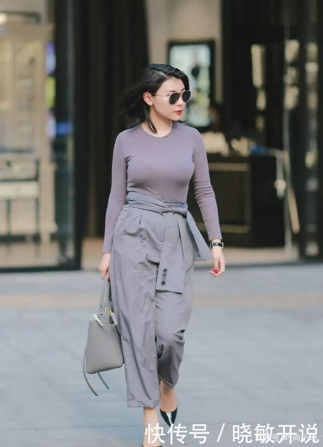 信心|信心满满的美女,穿什么都漂亮,光彩照人