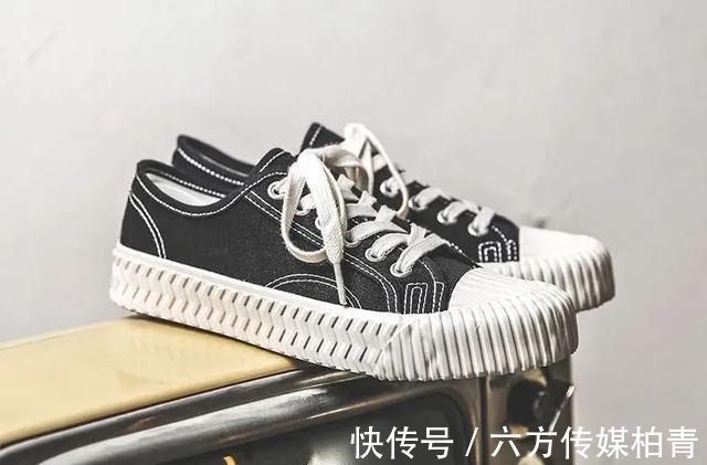 海波丽|99入手!有这么好看的「饼干鞋」,我鞋柜的匡威都得失宠