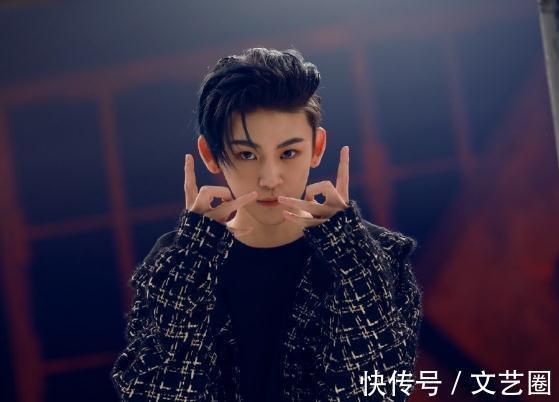 综艺|小鬼恋爱综艺中立人设翻车，称不怎么和女生单独吃饭，却被扒出与女生接吻照