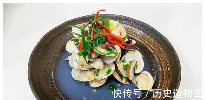 干烧蛤蜊|立秋了,蛤蜊学会这样做,鲜美又营养,我天天做,每次上桌都吃光