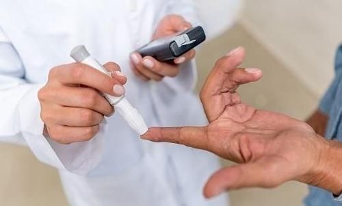 转尿毒症|糖尿病人若发生此些变化,说明有转尿毒症的迹象,还好早清楚了