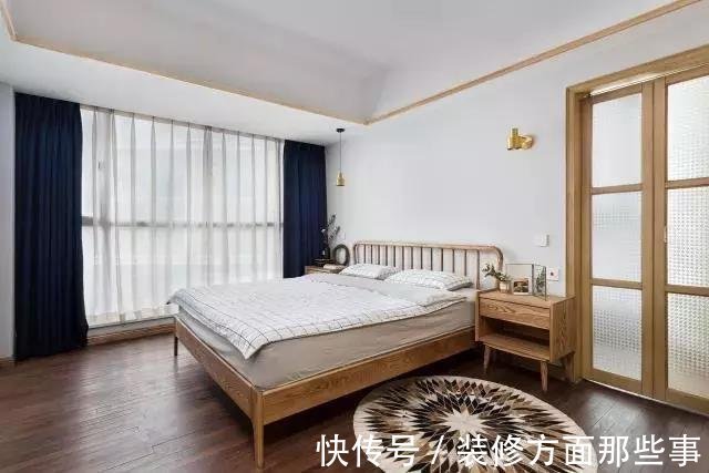 卧室|65平现代风小户型设计,书桌和置物台设计充分利用了空间