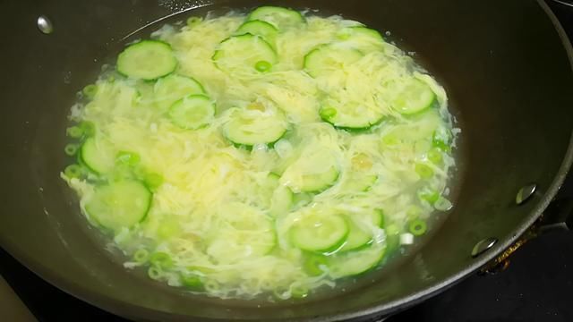 虾仁|夏天，这3样食材一起做汤美极了，营养非常全面，不加味精都特鲜