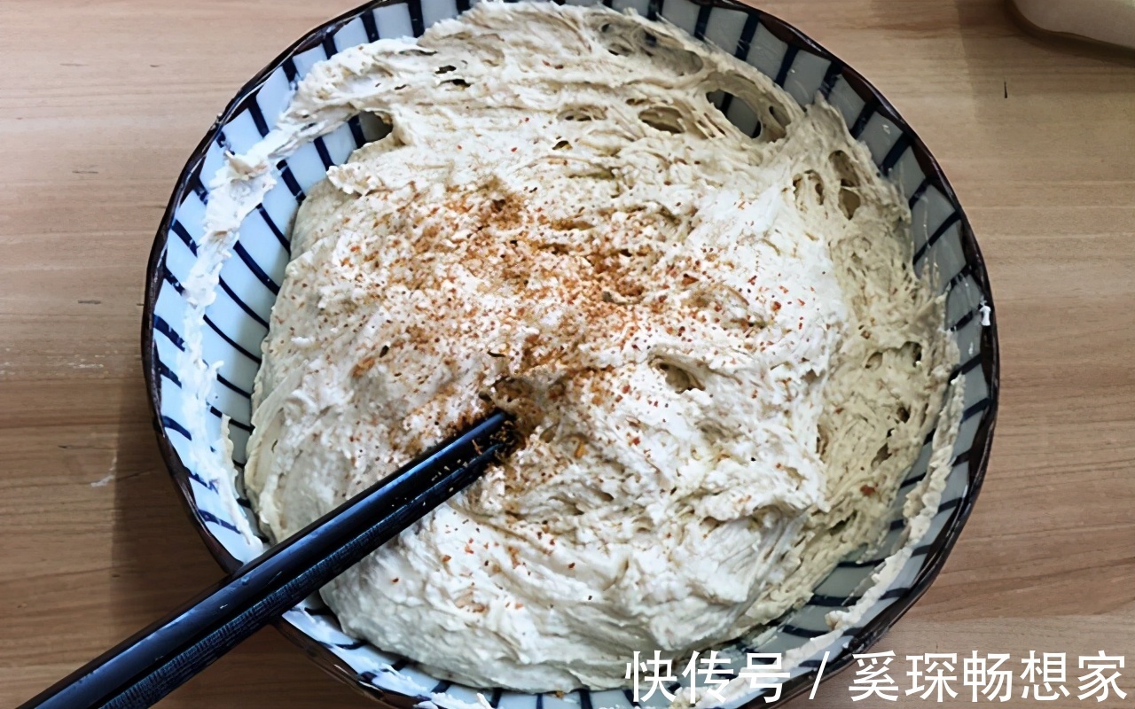 元气满满|天凉多吃小米加花生，出锅酥香松软，越嚼越香，简单易做无需起早